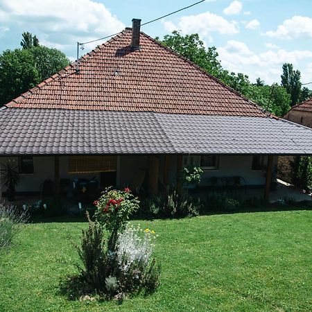 Apartmani Maslacak Rednek Kültér fotó