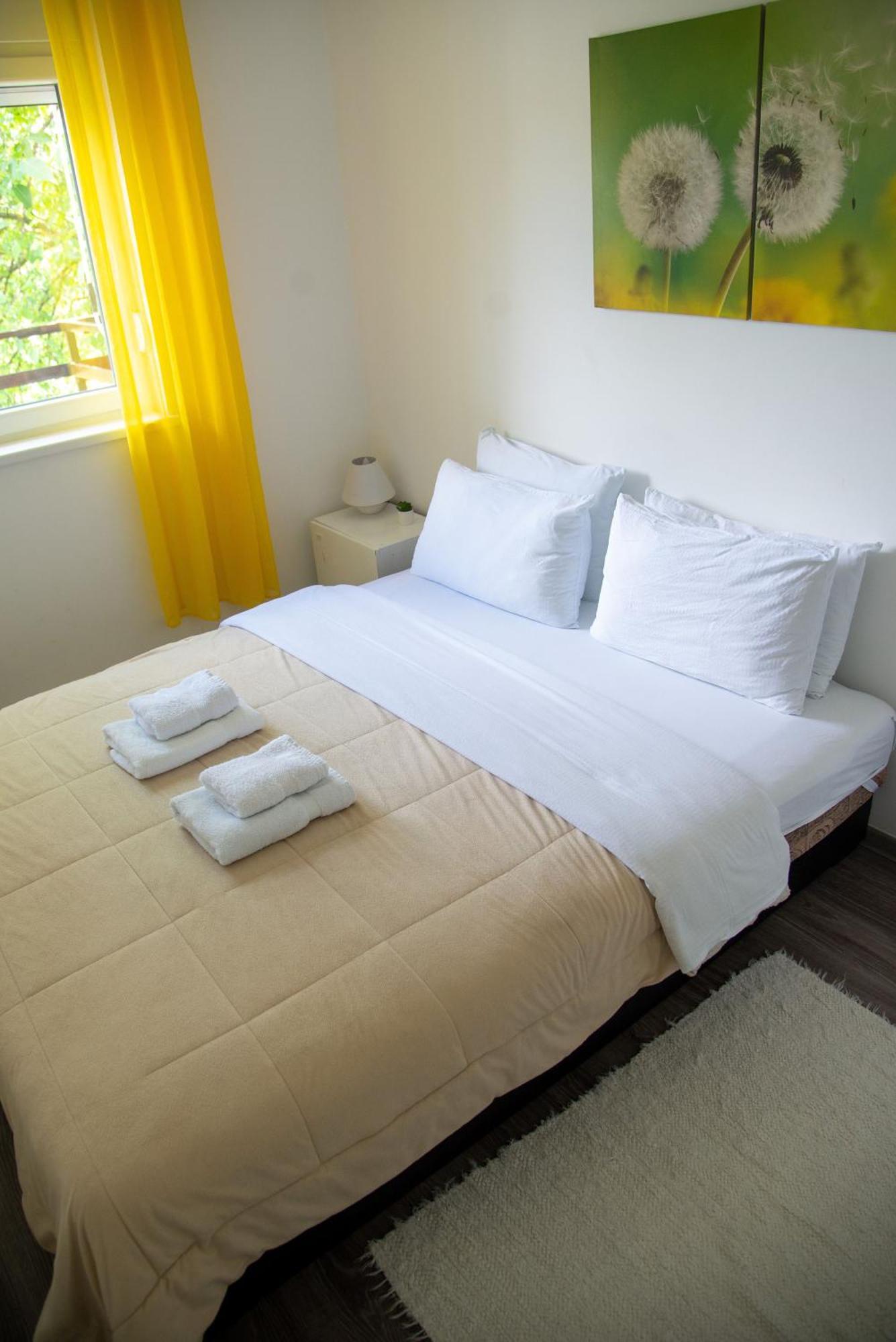 Apartmani Maslacak Rednek Kültér fotó
