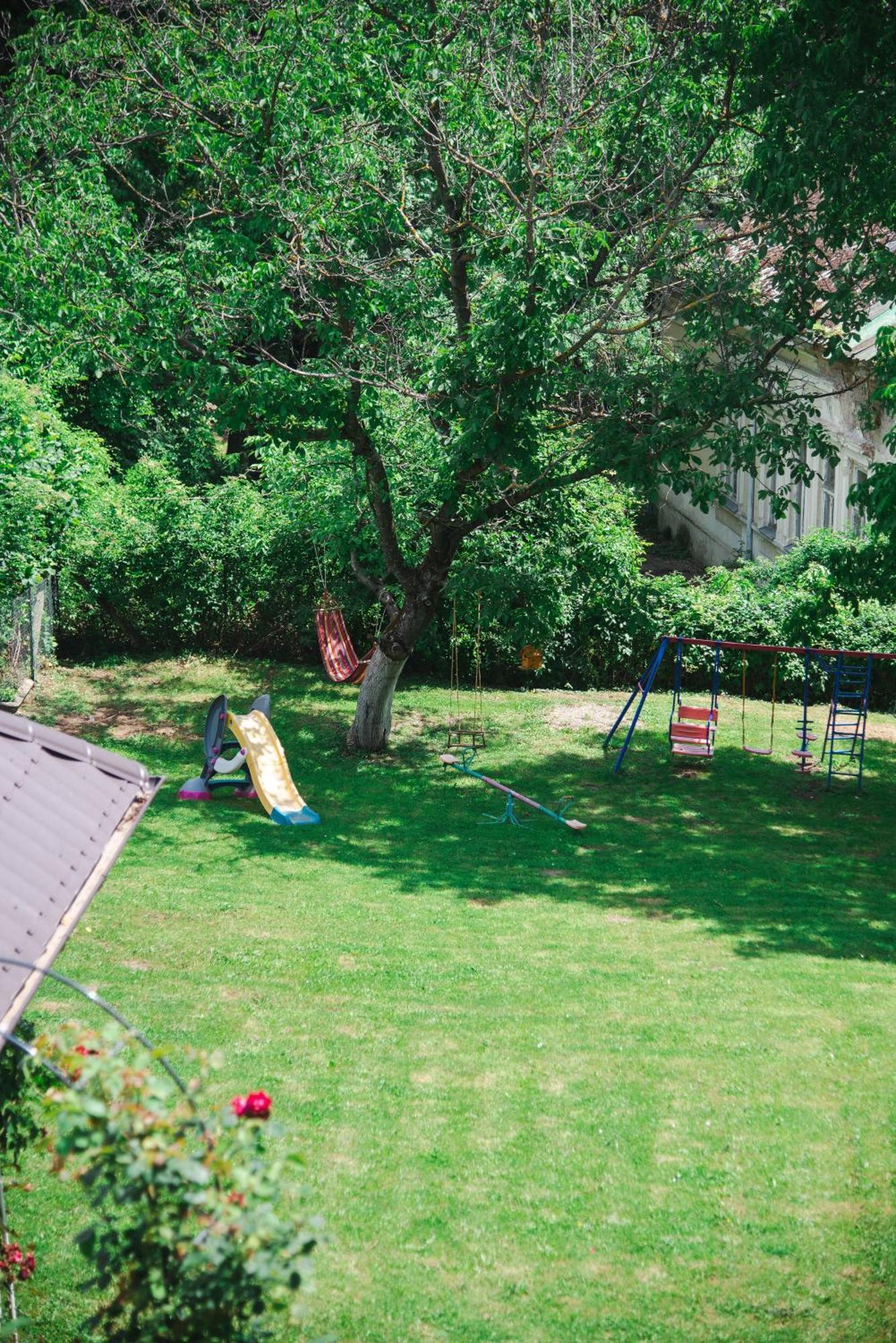 Apartmani Maslacak Rednek Kültér fotó