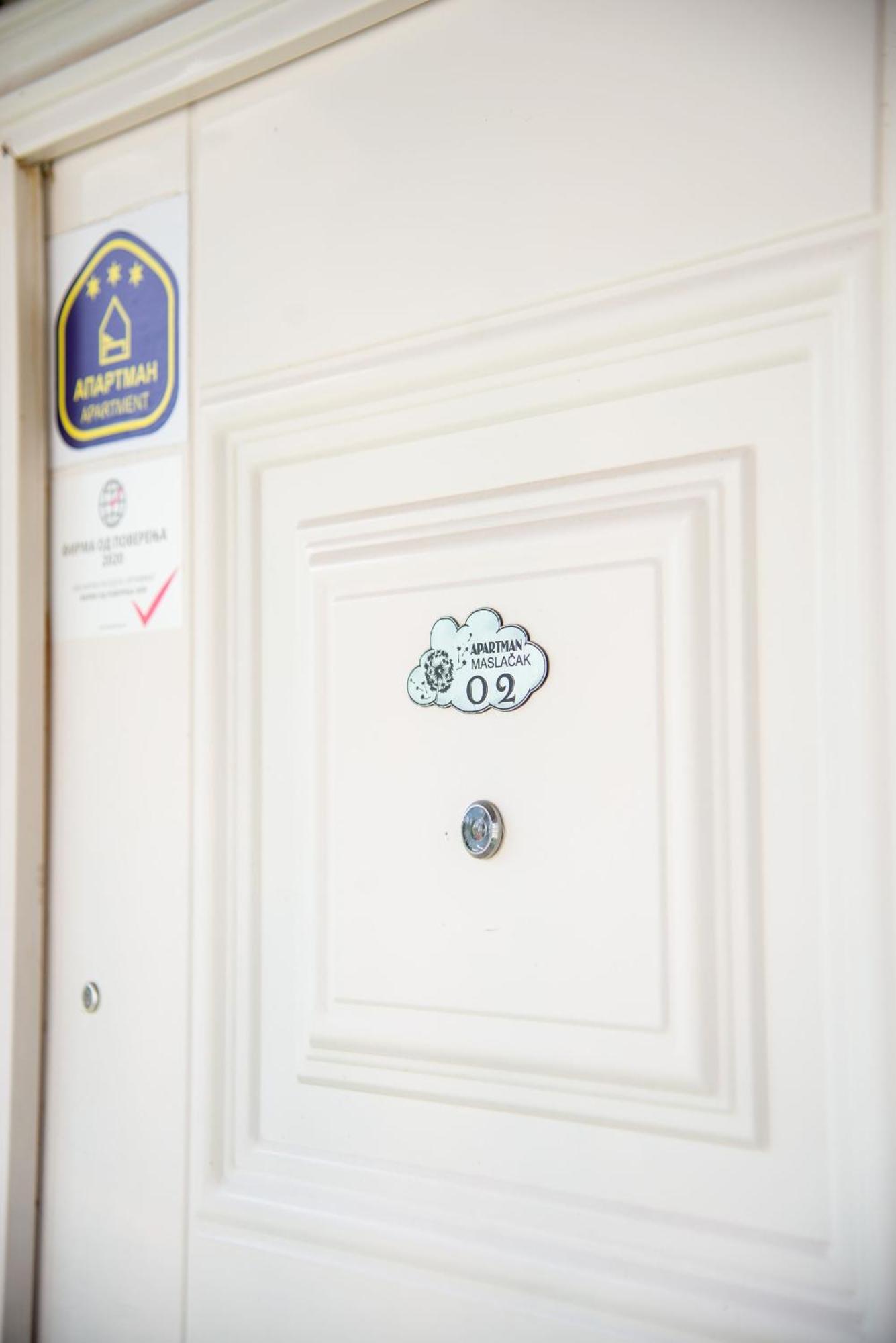 Apartmani Maslacak Rednek Kültér fotó
