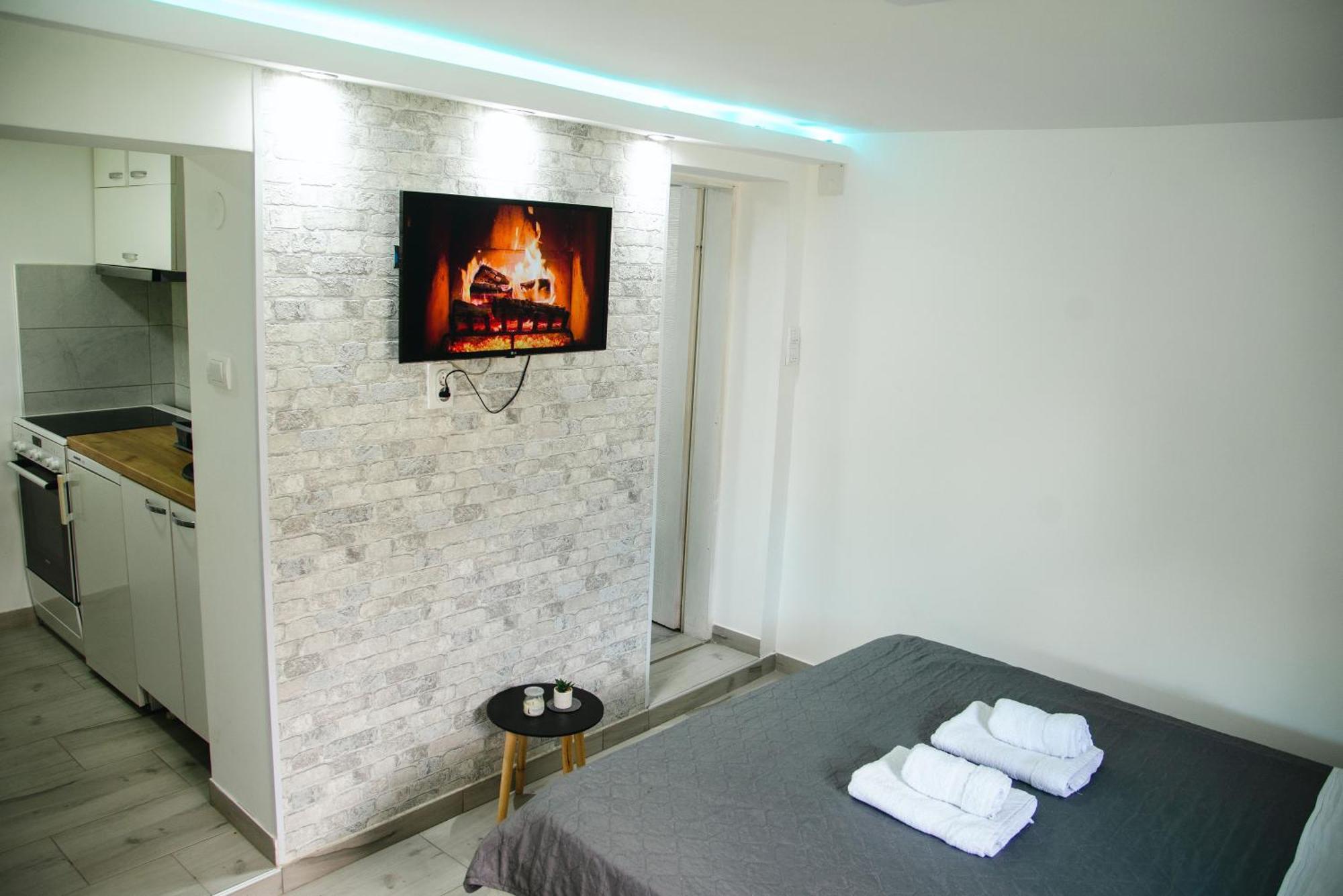 Apartmani Maslacak Rednek Kültér fotó