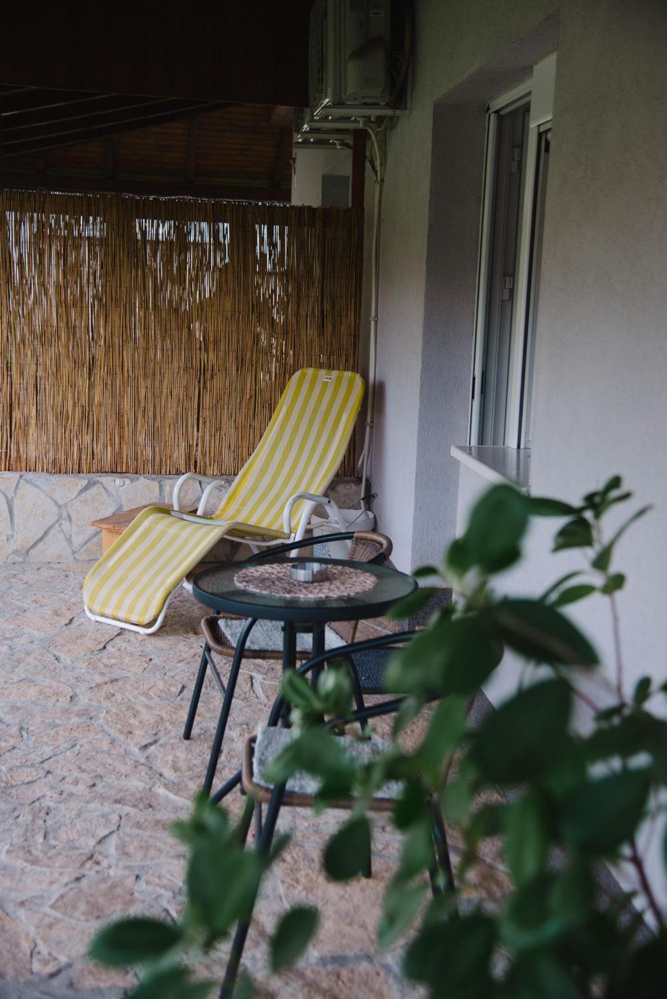Apartmani Maslacak Rednek Kültér fotó
