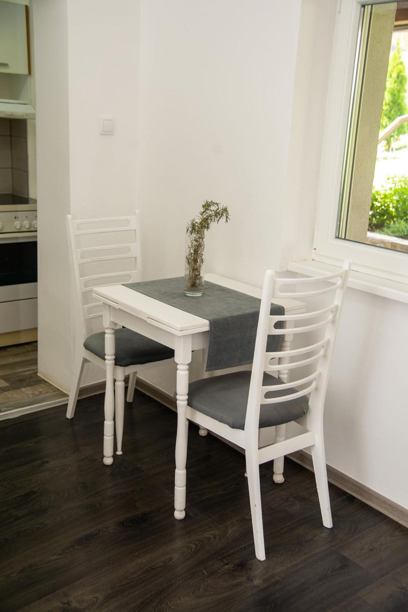 Apartmani Maslacak Rednek Kültér fotó