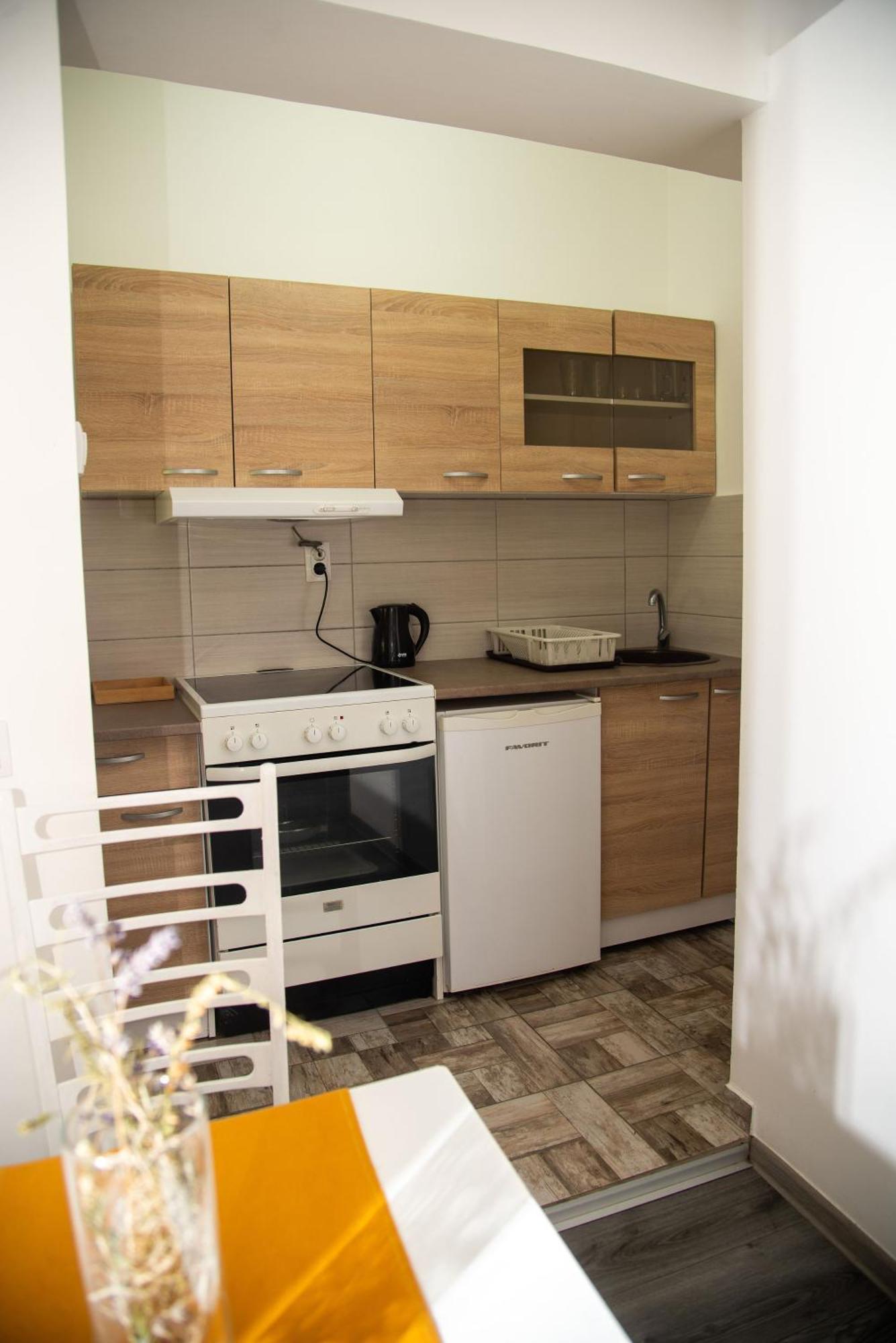 Apartmani Maslacak Rednek Kültér fotó